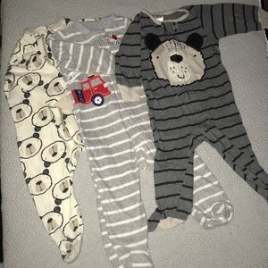 ✨✨BUNDLE✨✨ 3 Footsie Onesies